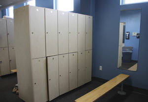 locker rooms with storage and showers in the best gym near me